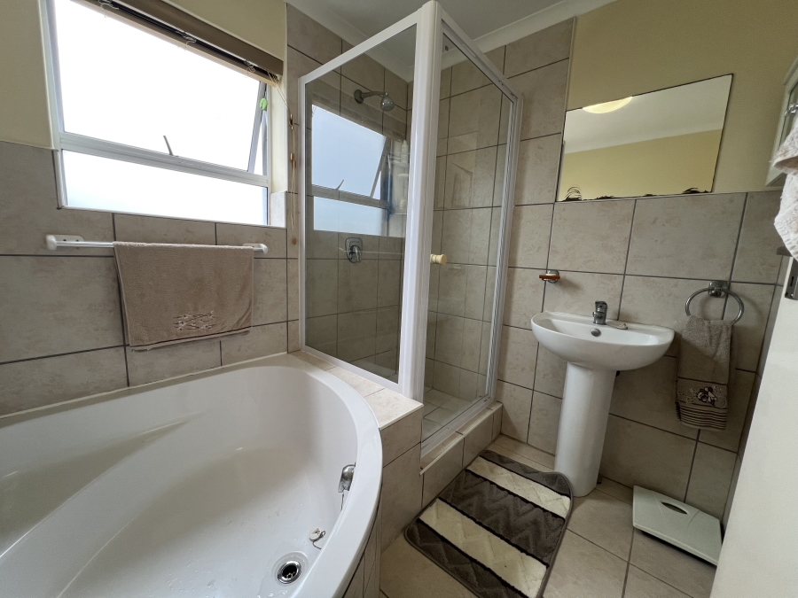 2 Bedroom Property for Sale in C Place Eastern Cape